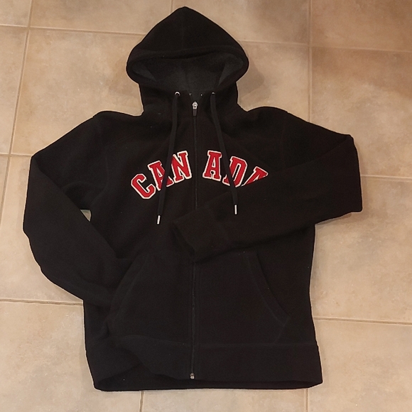 Old Navy Other - Vintage Black Hoodie with Red Canada Lettering